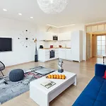 Karlova Old Town Apartments