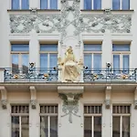 Karlova Old Town Apartments